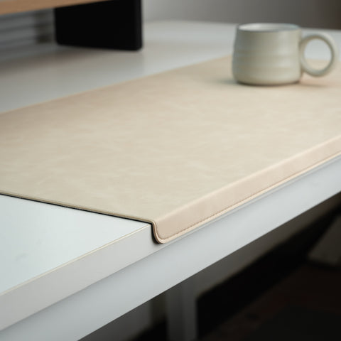 Hemmed Deskmat