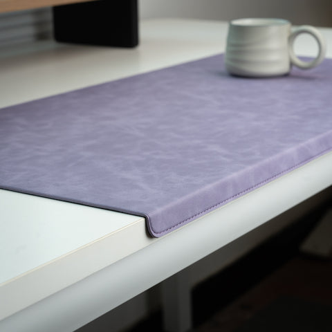 Hemmed Deskmat