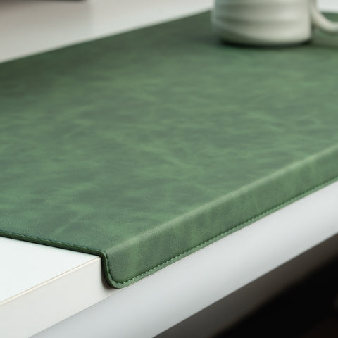 Hemmed Deskmat