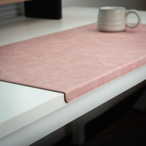 Hemmed Deskmat