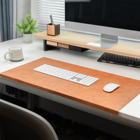 Hemmed Deskmat