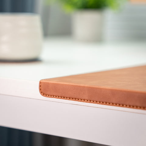 Hemmed Deskmat